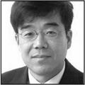 Gyu-In_Jee bw.jpg
